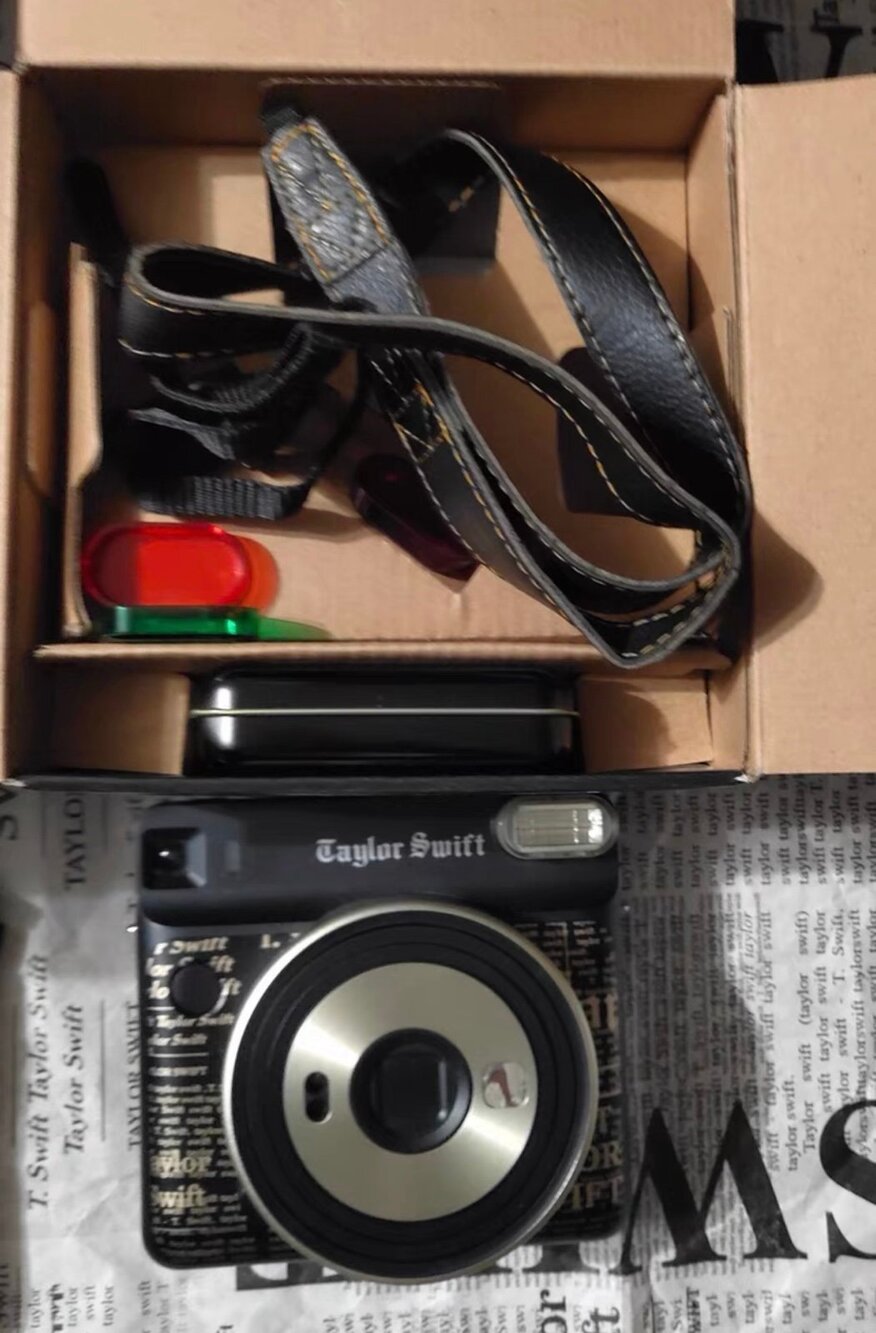 Fujifilm Instax SQUARE SQ6 Taylor Swift Edition